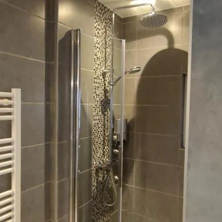 De L'isle Centre-ville - Wifi Fibre - Netflix, Disney, Amazon - Sejours Pro * Château-Thierry